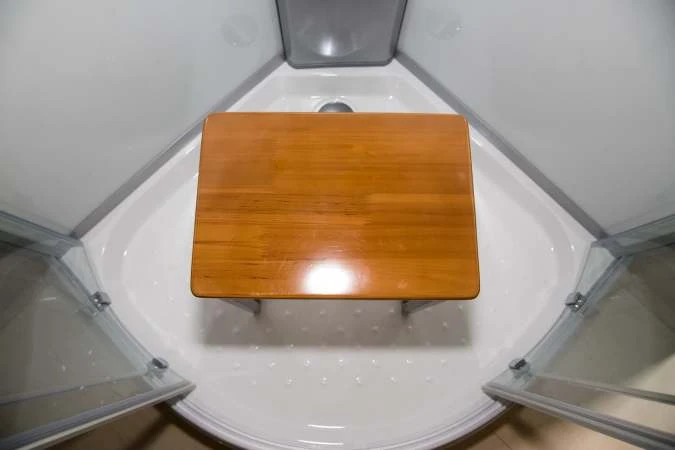 Vidalux Pure 900 Hydro Massage Shower Cabin - 900 X 900mm - White 9 Vidalux Pure 900 Hydro Massage Shower Cabin - 900 X 900mm - White - Image 9